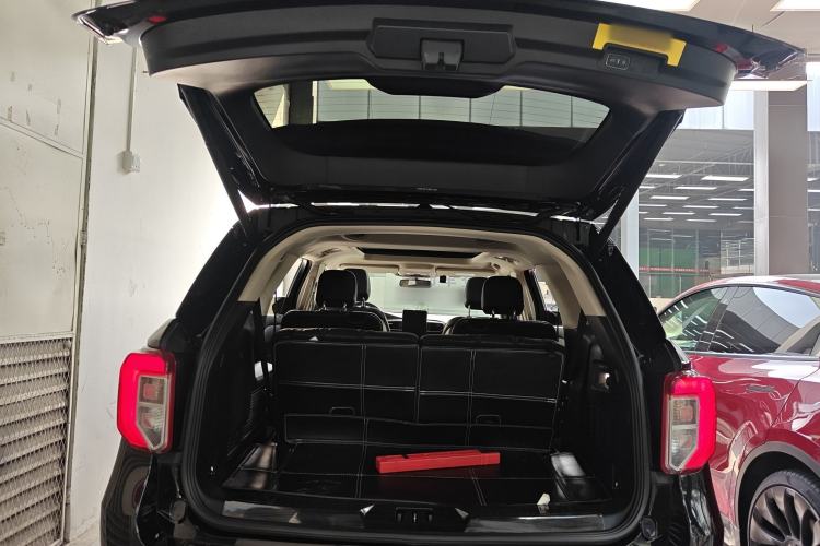 Used Ford Explorer 2020 EcoBoost 285 4x4 Titanium Edition 6 Seats