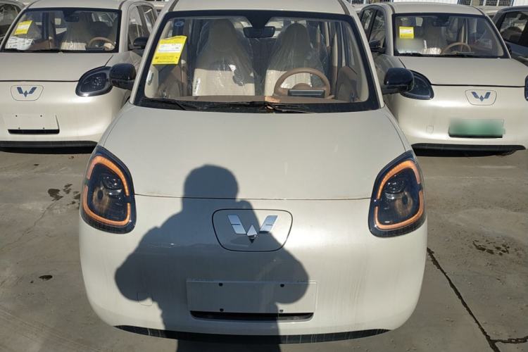 Used Wuling Hongguang MINIEV 2025 Four-Door Version Advanced Edition
