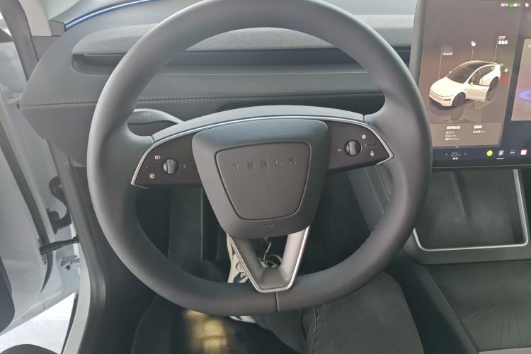Used Tesla Model Y 2025 Rear-Wheel-Drive Version
