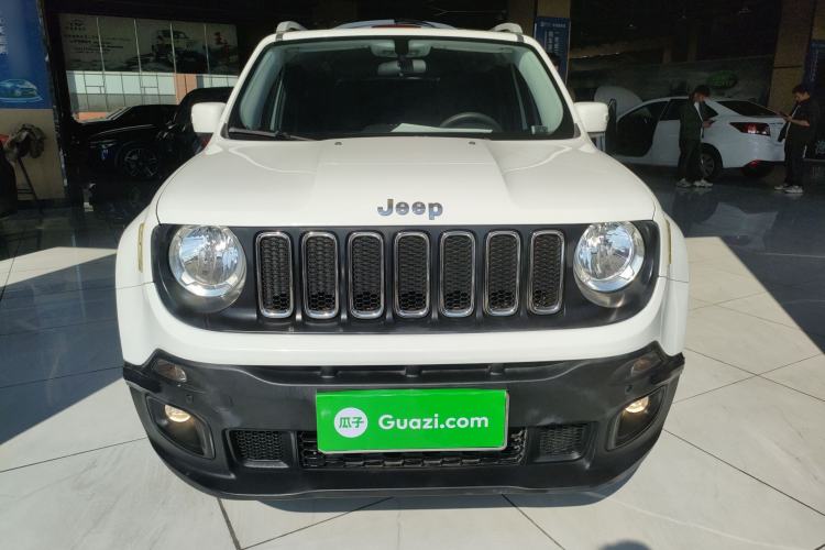 Used  Renegade 2017 180T Automatic Kinetic Edition+