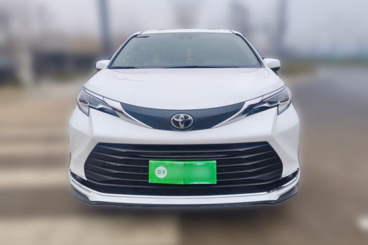 Used Toyota Sienna 2024 2.5L Hybrid Comfort Edition