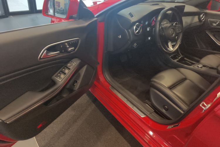 Used Mercedes-Benz CLA 2017 Facelifted CLA 200 Stylish Edition
