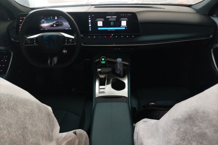 Used MG 7 2025 2.0T 405 AT Luxury Edition
