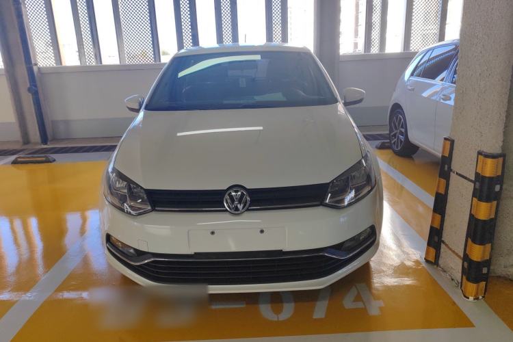 Used Volkswagen Polo 2016 1.6L Automatic Comfort Model
