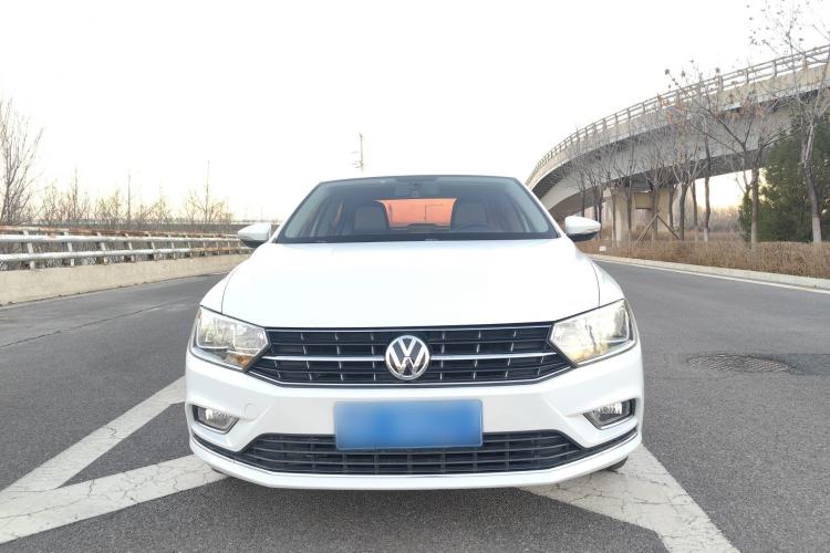 Used Volkswagen Bora 2016 1.6L manual Comfort trim level
