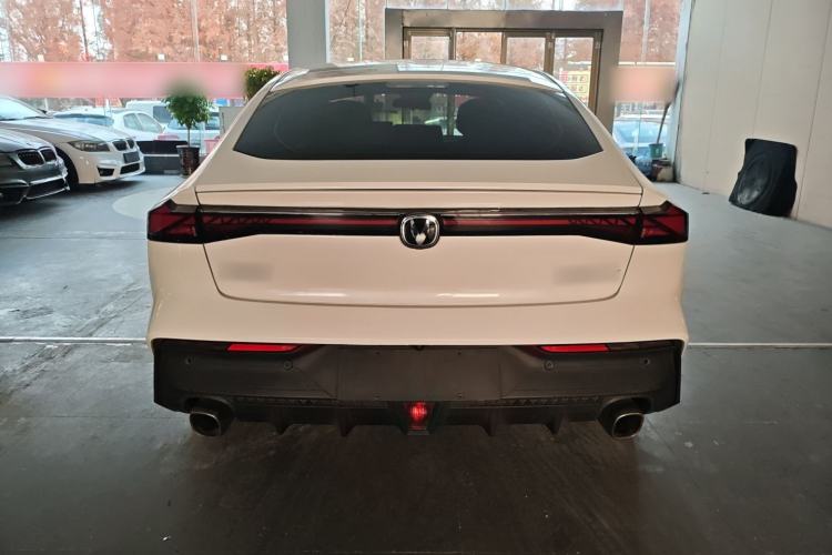 Used Changan UNI-V 2023 1.5T Prestige Model