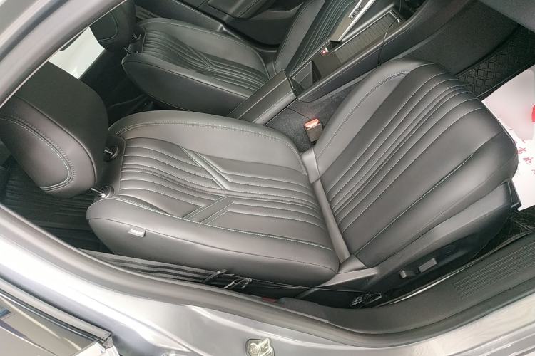 Used Peugeot 408X 2023 Charm Version