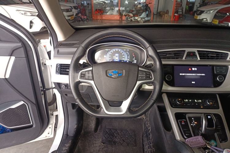 Used Geely Auto Emgrand X7 Sport 2020 1.8TD DCT Two-Wheel Drive Smart Connect 4G-Enabled Version
