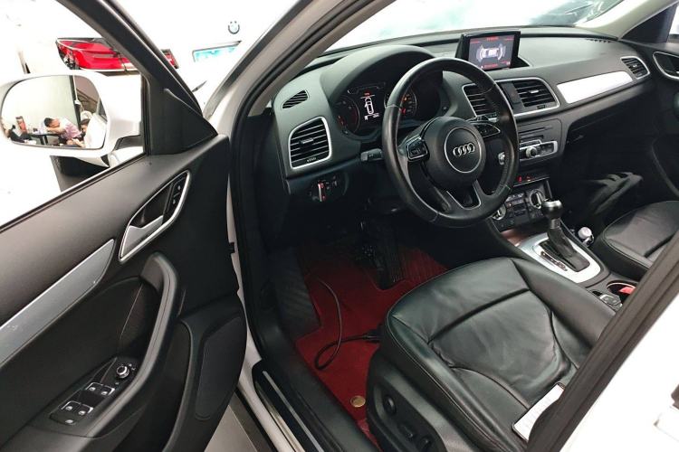 Used Audi Q3 2015 35 TFSI Comfort Model