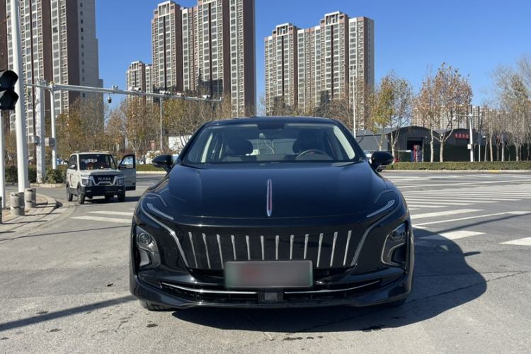 Used Hongqi E-QM5 2022 431 km Charge & Enjoy Edition
