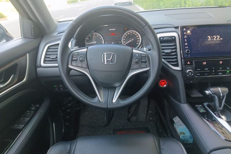 Used Honda UR-V 2017 240TURBO Two-Wheel Drive Luxury Edition China V
