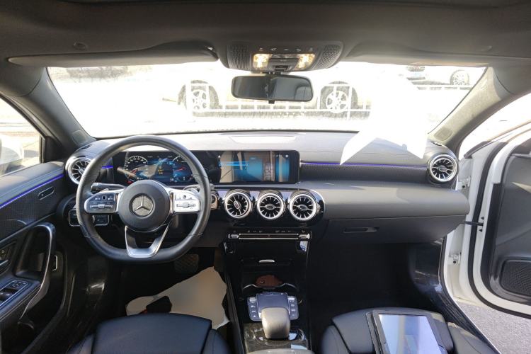 Used Mercedes-Benz A-Class 2022 Restyled A 200 L Sport Sedan Fashion Version
