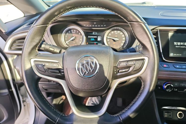 Used Buick GL6 2019 18T 6-Seater Connected Luxury Version China VI Standard
