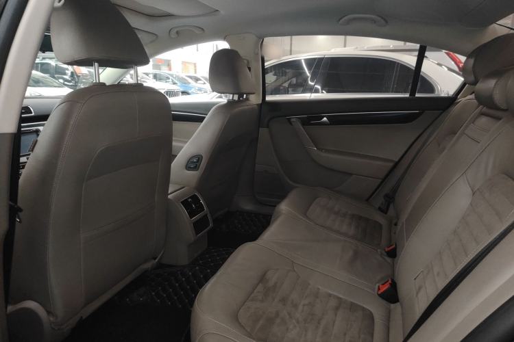 Used Volkswagen Magotan 2015 Facelift 1.8TSI Luxury Model