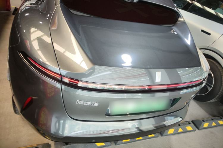 Used  11 2023 Long-Range Single-Motor Version 5 Seats