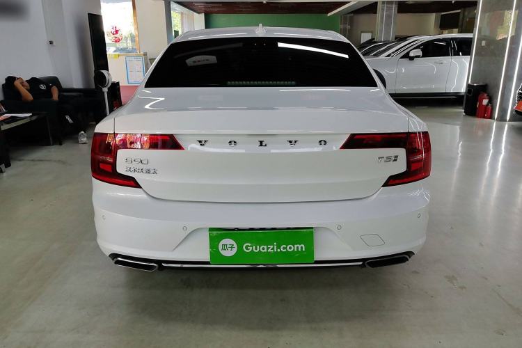 Used Volvo S90 2020 Facelift T5 Smart & Luxurious Edition