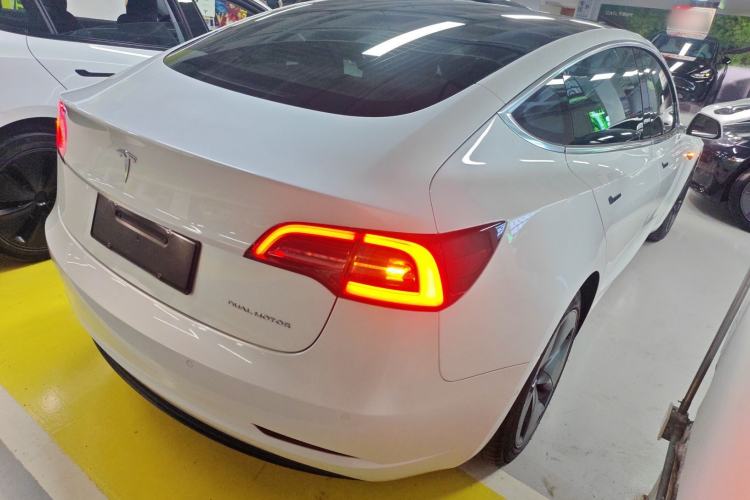 Used Tesla Model 3 2019 Long-Range All-Wheel-Drive Version
