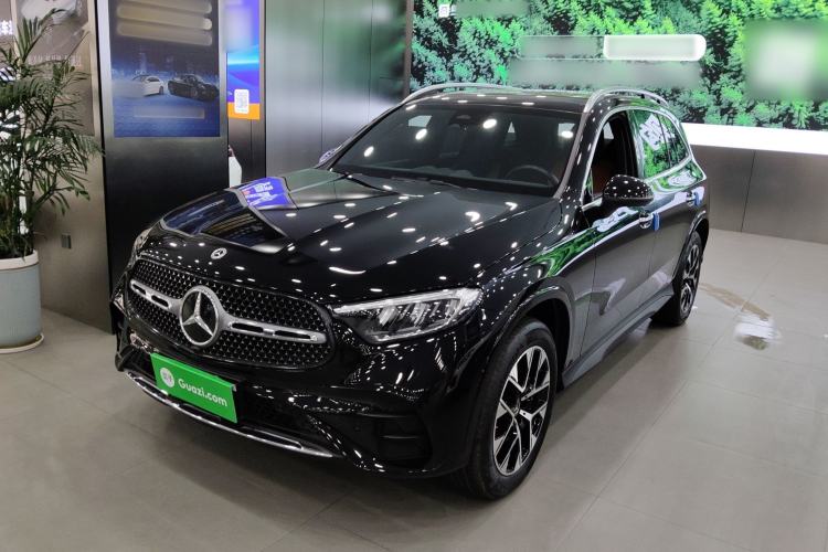 Used Mercedes-Benz GLC 2023 GLC 260 L 4MATIC Luxury Model 5 Seats