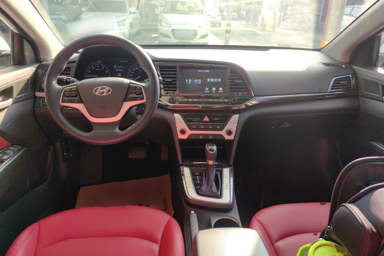 Used Hyundai Elantra 2016 1.6L Automatic ZhiXuan – Elite Version
