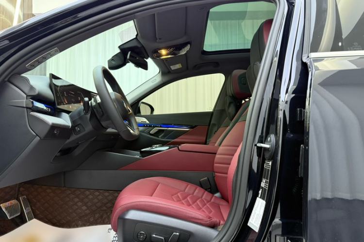 Used BMW 5 Series 2025 530Li Luxury Edition M Sport Package
