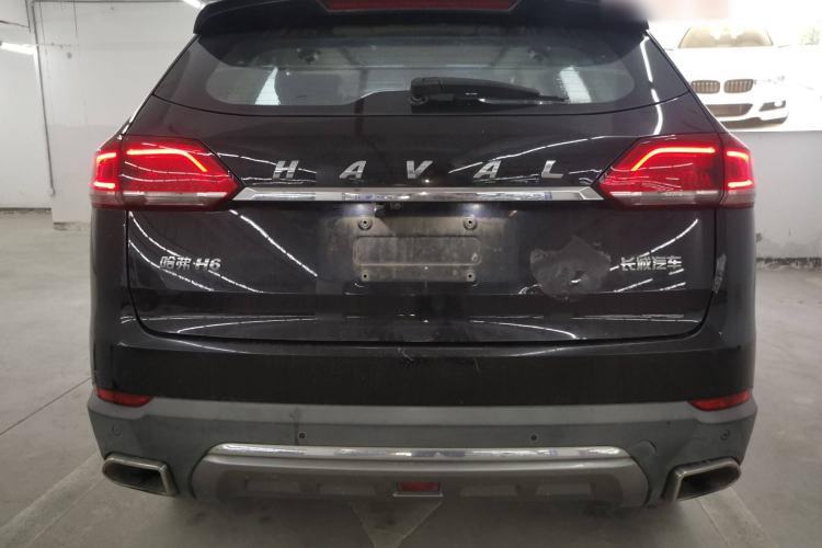 Used Haval H6 2017 Blue Label 1.5T Automatic Two-Wheel Drive ZhiShang Model
