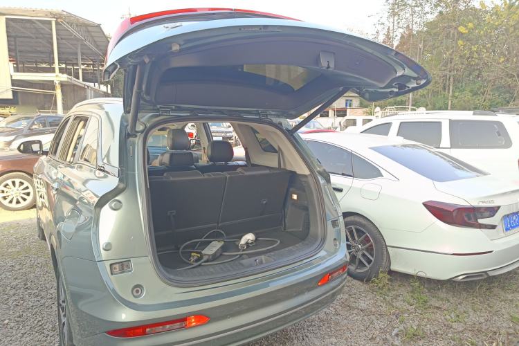 Used  E5 2023 1.5L DE-i 100KM Zhenxiang Edition 7-Seater