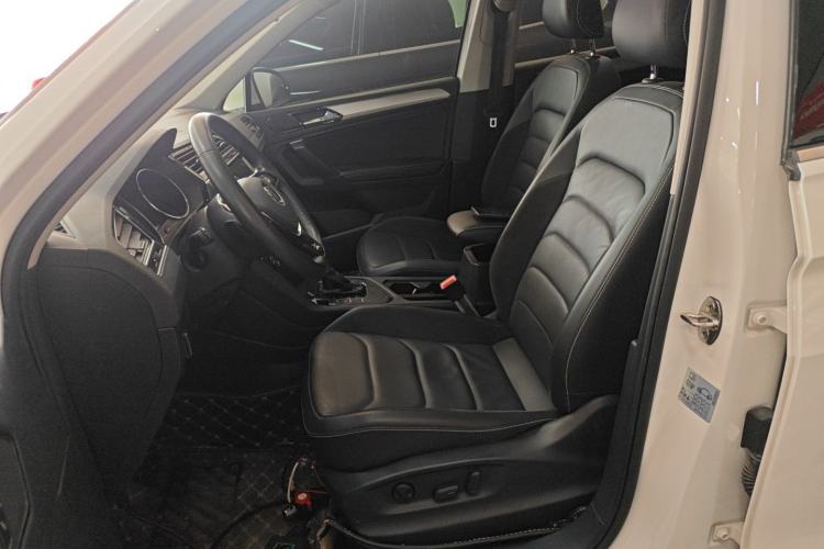 Used Volkswagen Tiguan L 2021 330TSI Automatic Two-Wheel Drive Smart Edition
