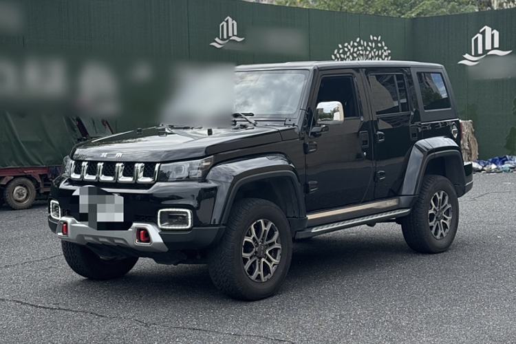 Used Beijing Auto BJ40 2023 2.0T Automatic Four-Wheel Drive Urban Hunter Edition Chivalrous Type
