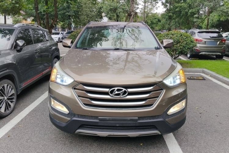Used Hyundai Santa Fe 2013 2.4L Automatic 4x4 Comfort Edition
