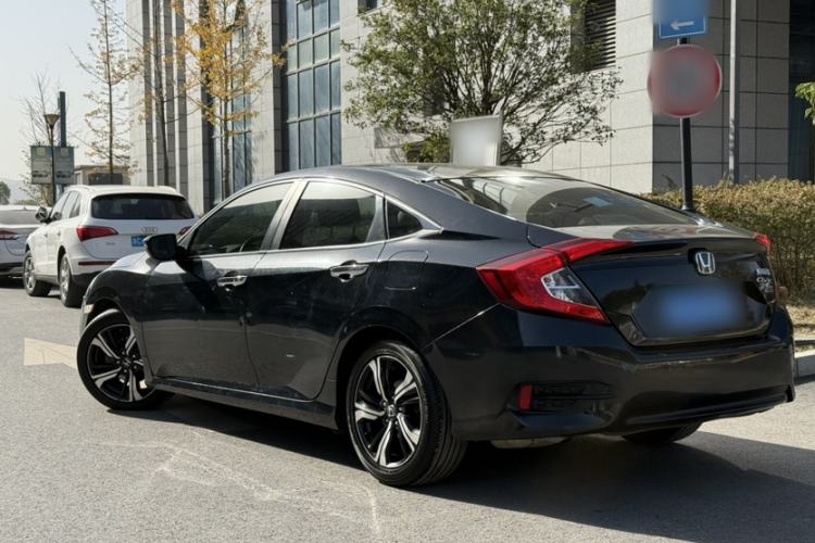 Used Honda Civic 2016 220TURBO CVT Prestige Edition
