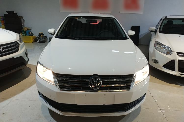 Used Volkswagen Gran Lavida 2013 1.6L Automatic Fashion Model