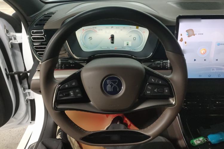 Used BYD Han 2023 DM-i Champion Edition 121KM Prestige Model
