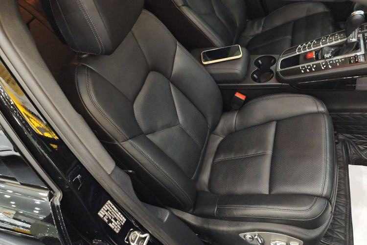 Used Porsche Macan 2021 Macan 2.0T
