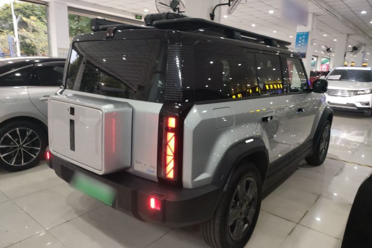 Used  03 2024 401km Range Two-Wheel Drive Coffee Entrepreneur Edition