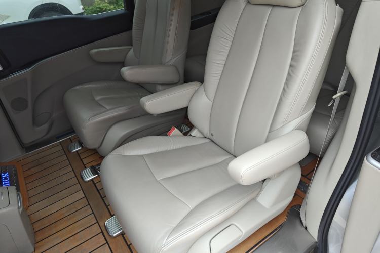 Used Buick GL8 2014 2.4L LT Luxury Business Executive Edition