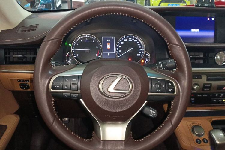 Used Lexus ES 2015 200 Elite Edition
