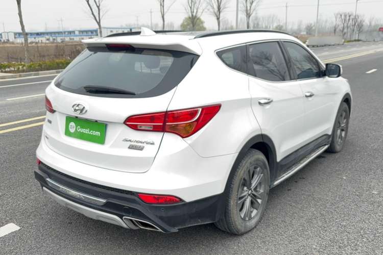 Used Hyundai Santa Fe 2015 2.0T Automatic Two-Wheel Drive Smart Version 5 Seats

