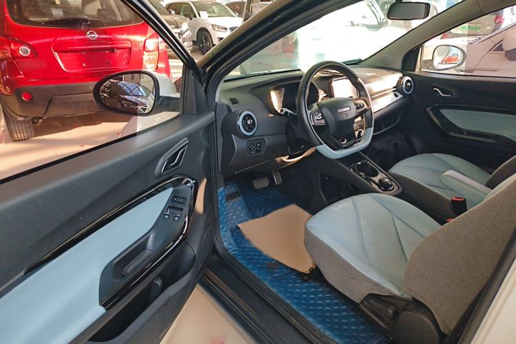 Used Chery Little Ant 2022 Restyled Version Sweet Pink Edition Half-Sugar Version 30.6 kWh 30 kW 301 km
