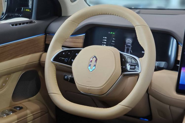 Used Hima AITO M7 2024 1.5T Intelligent Driving 4WD Pro Edition 6 Seats
