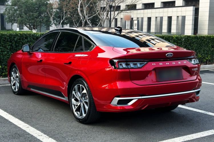 Used Ford Mondeo 2023 EcoBoost 245 Ultimate Model
