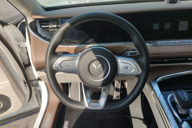 Used VOYAH FREE 2021 Four-Wheel Drive Standard All-Electric Exclusive Luxury Package
