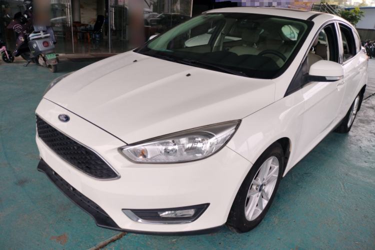 Used Ford Focus 2015 Hatchback EcoBoost 125 Automatic Supreme Style Edition
