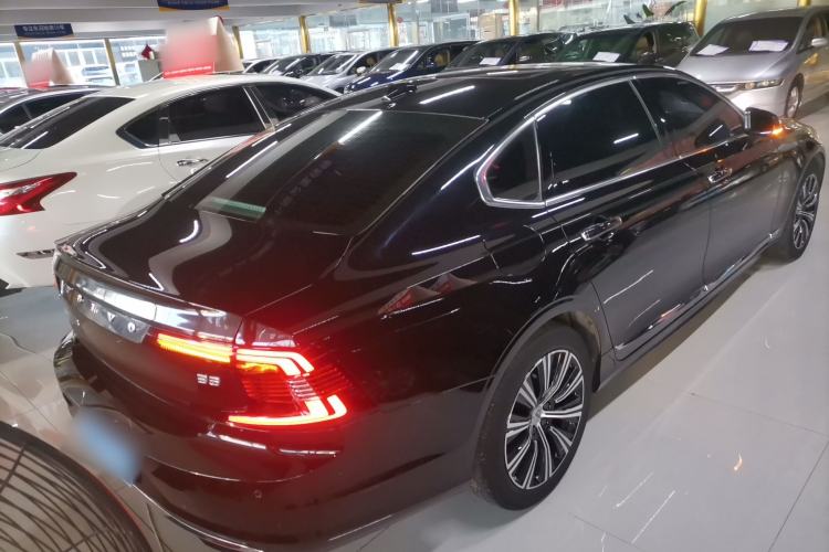Used Volvo S90 2021 B5 Zhiyi Luxury Edition
