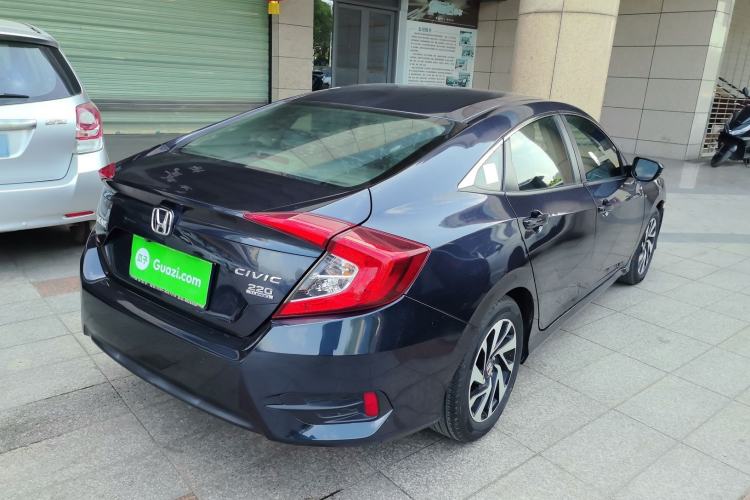 Used Honda Civic 2016 220TURBO CVT Luxury Edition
