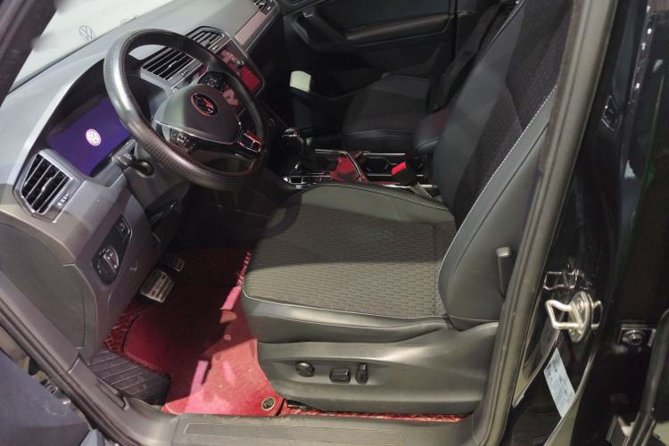 Used Volkswagen Tiguan L 2021 330TSI Automatic Two-Wheel Drive Comfort Edition
