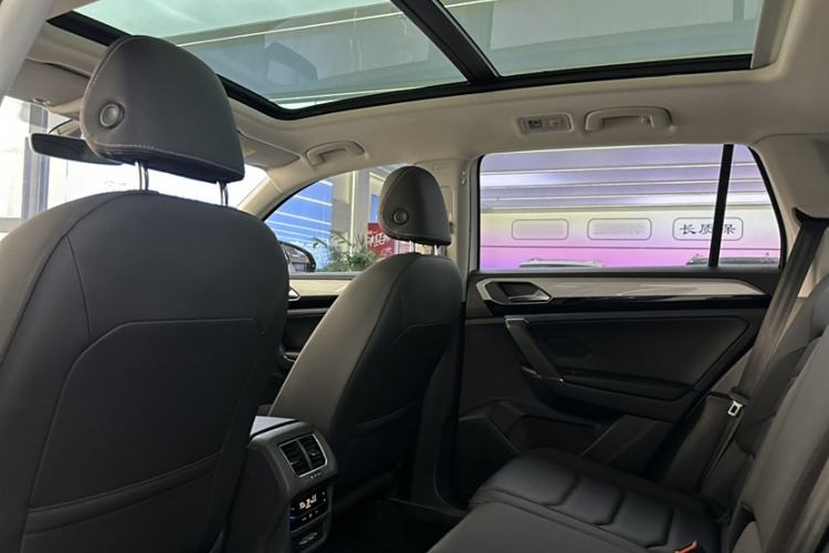 Used Volkswagen Tayron 2021 330TSI Two-Wheel Drive Luxury Smart Connectivity Version
