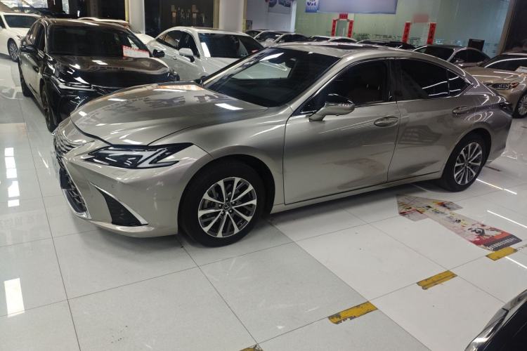 Used Lexus ES 2025 200 Premium Edition

