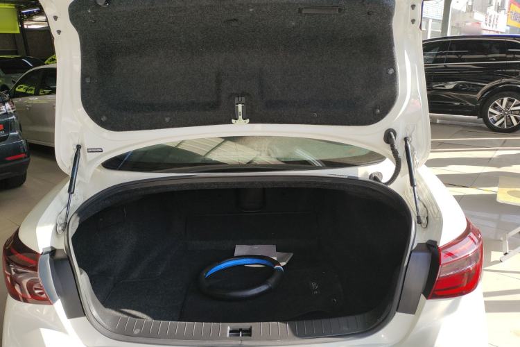 Used Infiniti Q50L 2018 2.0T Comfort Edition China VI Standard