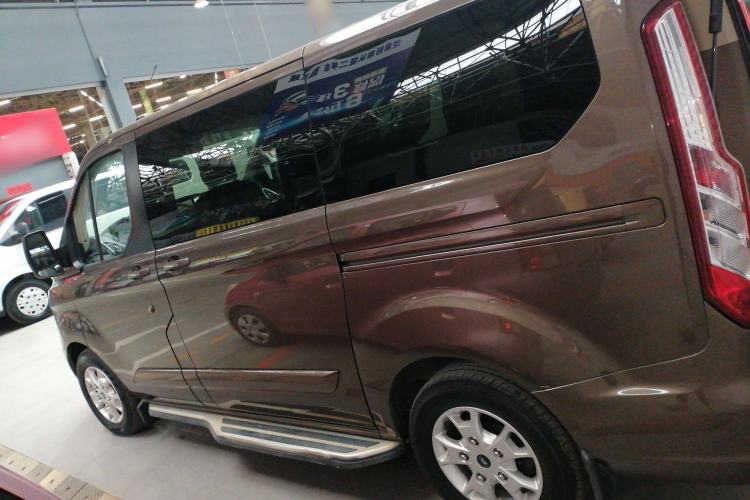 Used Ford Tourneo Custom 2016 2.0T Manual Elite Version
