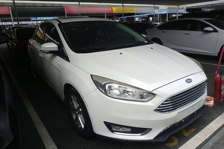 Used Ford Focus 2015 Sedan EcoBoost 125 Automatic Supreme Style Edition
